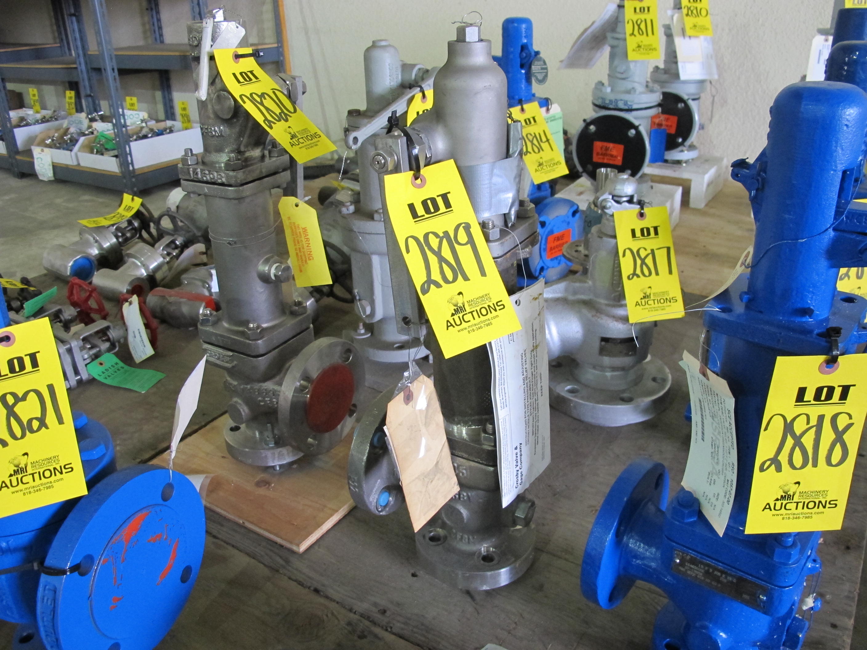 VALVE, RELIEF TYPE, 1-1/2" F 2" SIZE, 200 PSIG SET PRESSURE RATING, 316 SS MATERIAL, INLET 300# THICK. INLET-OUTLET 150# ANSI STD. CONNECTIONS, JLT-JOS-15-S TYPE E STYLE. TYPE E CAP , 15 PSIG VARIABLE BACKPRESSURE, 180 F MAX TEMPERATURE ASSEMBLY NUMBER 76263-001, PART # JLT-JOS-15-S TYPE E (W-51) LOADING & HANDLING FEE $15-